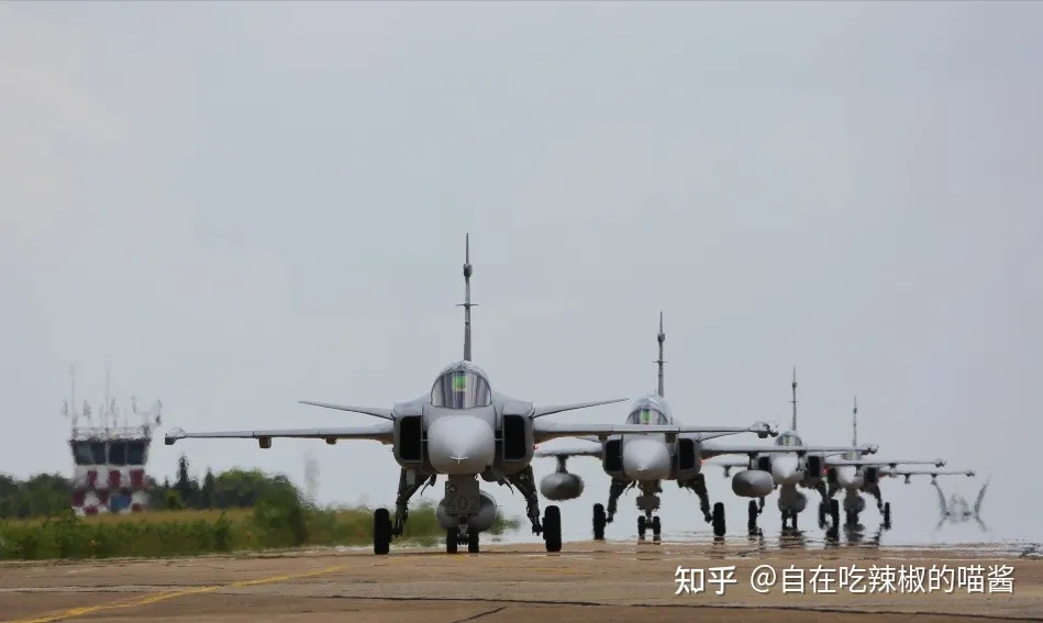 小国空军志——泰国皇家空军详细解析—美国退役飞机公司